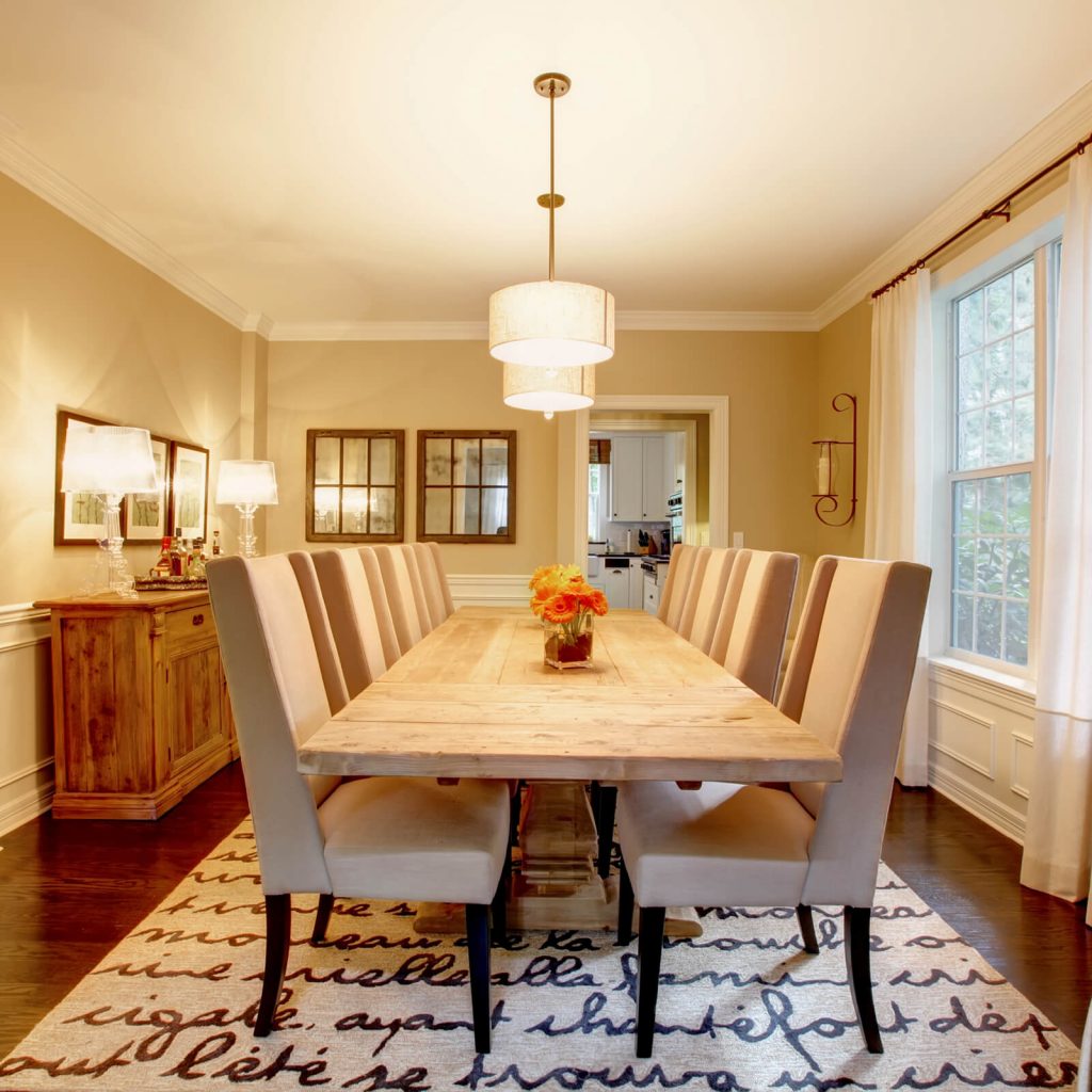 Choosing the Best Rug for Your Dining Room | Country Manor Decorating