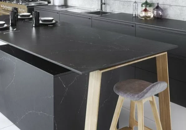 imgi_7_Charcoal-Soapstone-Silestone-Quartz-Sample-Kitchen-landscape